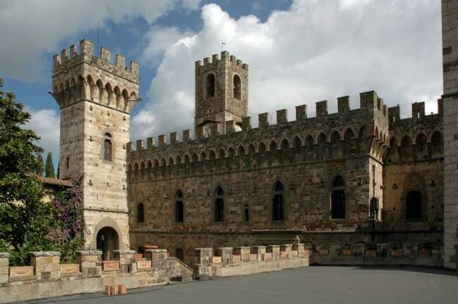 <strong>RIAPERTA BADIA A PASSIGNANO</strong>